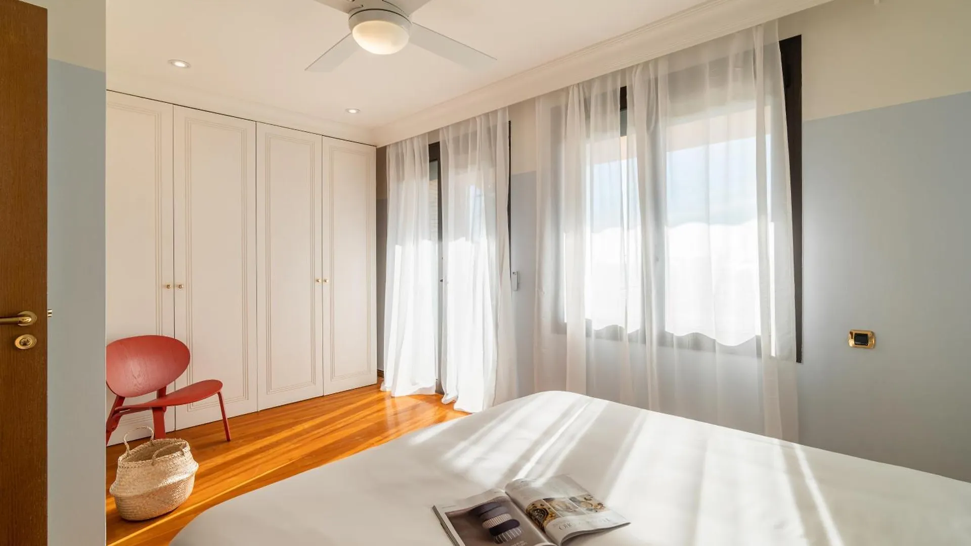 Gava Beach Villa By Olala Homes Spanje