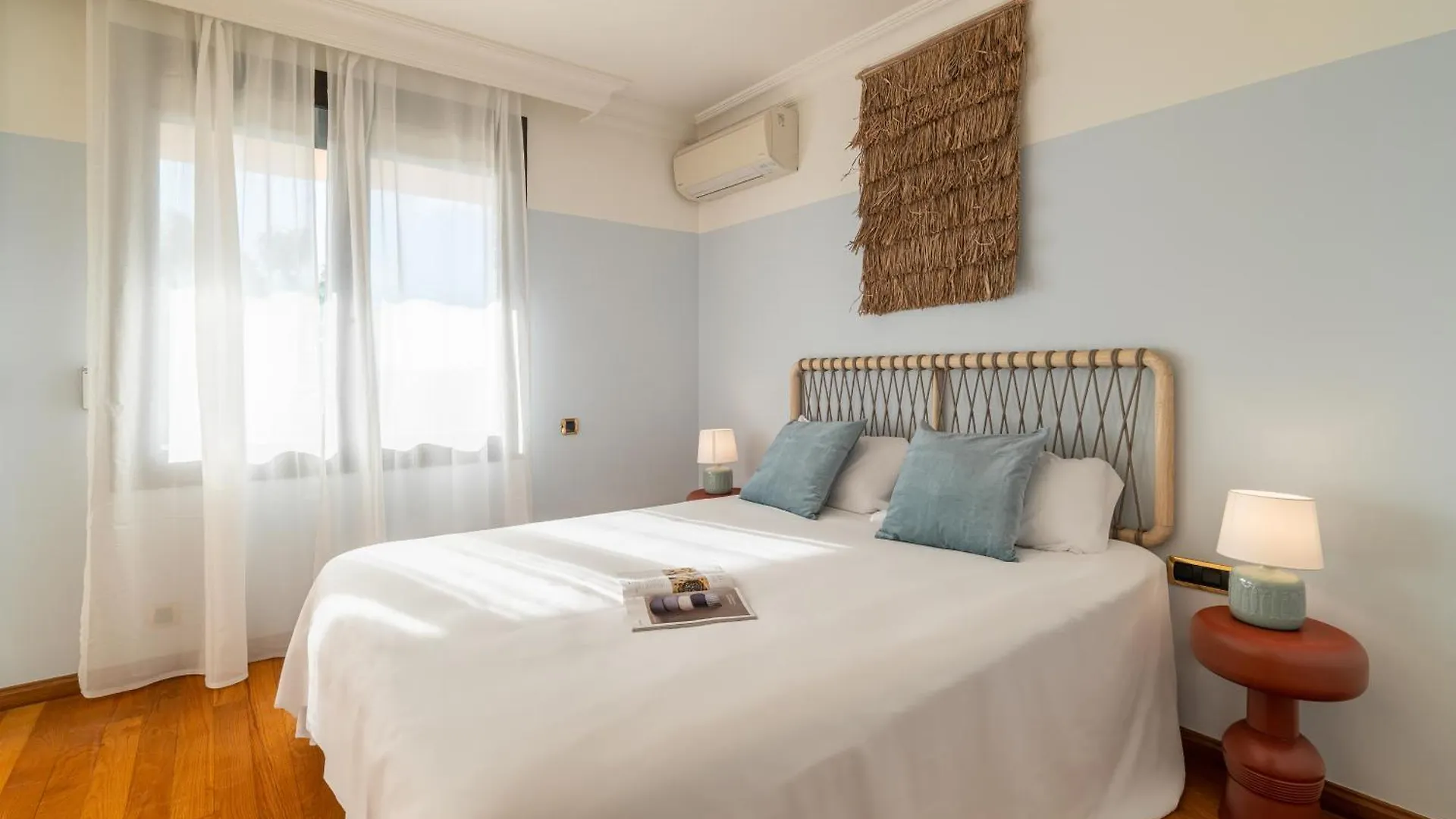 Gava Beach Villa By Olala Homes